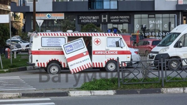 «Крыша трещала и гремела». Белоруски рассказали, как пережили сильнейший ураган в Батуми