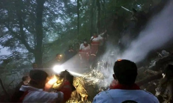 Президент Ирана Раиси погиб при крушении вертолета, сообщили СМИ