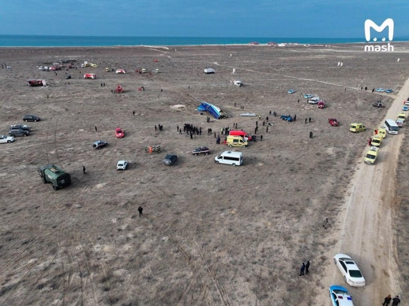 В Казахстане упал пассажирский самолет — видео и фото
