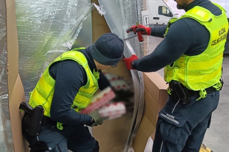 В Польше задержали белорусских дальнобойщиков с контрабандой на $2 миллиона