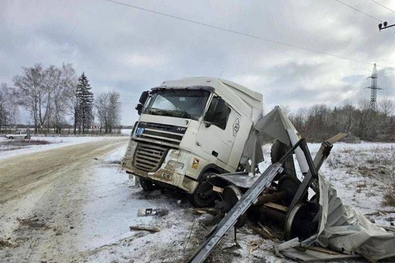 Фура была зарегистрирована в Брестской области. Грузовик из Беларуси попал под поезд в России